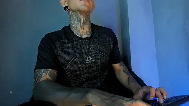 Travisttanner28 webcam