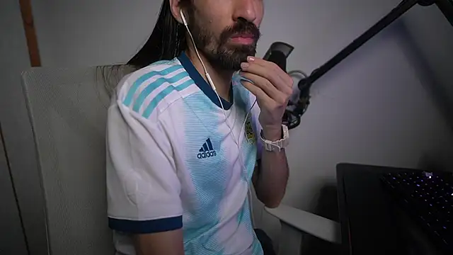 Your_Ice_cream live cam on StripChat