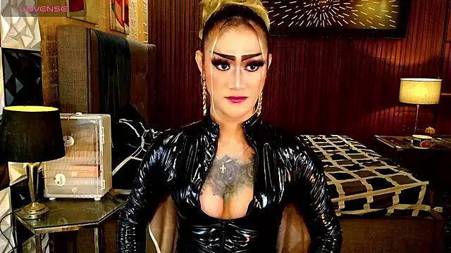 HorseCockDivine webcam