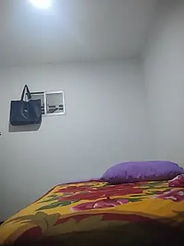 Nini_Love_ webcam