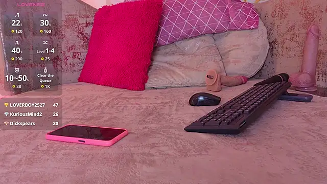 bella_moonlight_cr webcam