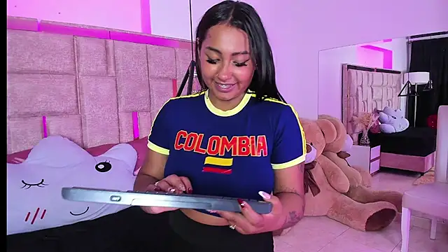 tinna_noa webcam