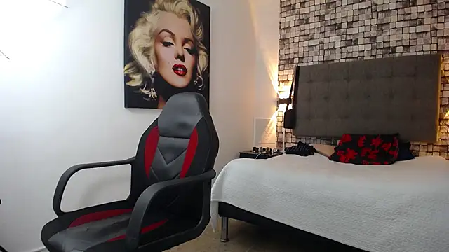 Juan_123__ live cam on StripChat