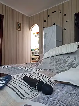 BustyBlond webcam
