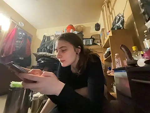 Snowbunnycake_131 webcam