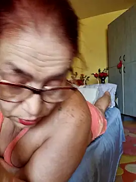 Love_Tina_Forever webcam