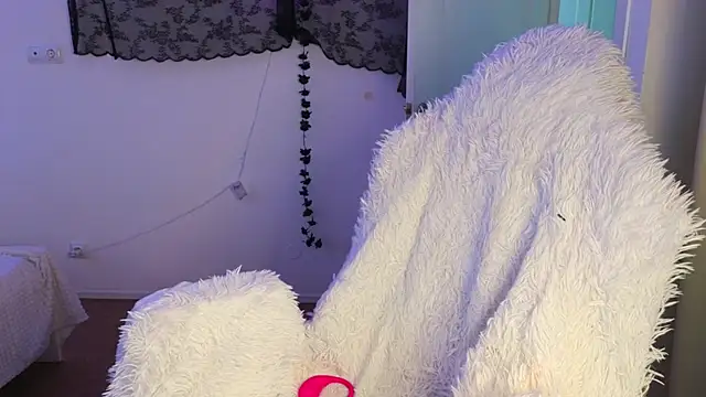 LilithMadden webcam