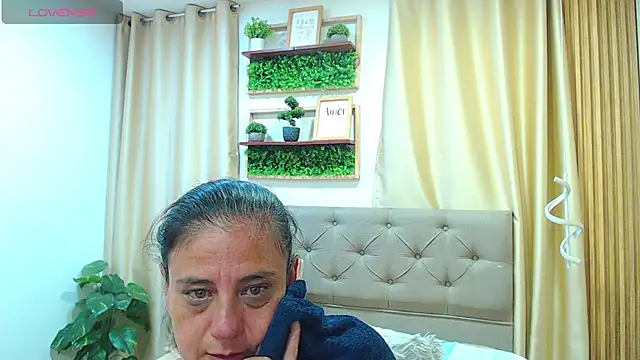 sasi_luna webcam