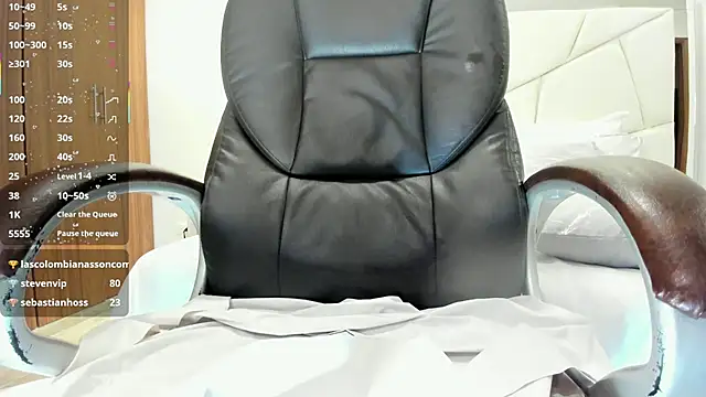Natasha_Kiim_ webcam