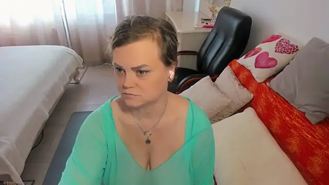 MildMature webcam