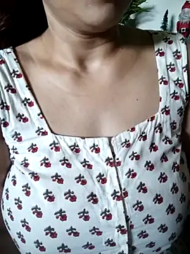 Sneha_gril live cam on StripChat