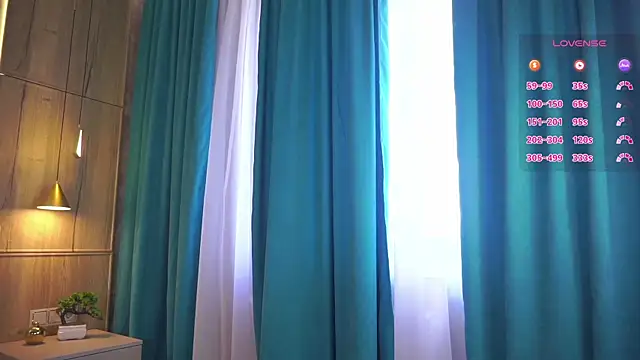 GlaydsLeveto live cam on StripChat