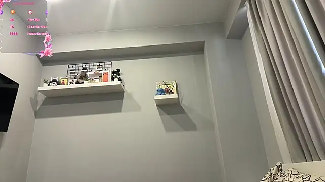 selena_favn webcam