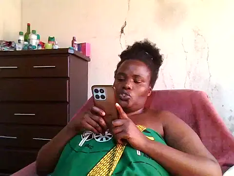 sexybigboobz live cam on StripChat