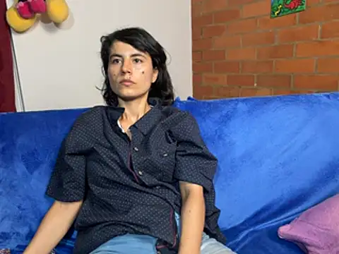 kanela3434 (Ask my age) - Show pantyhose feet