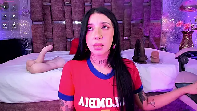 leiaa_ (F young) - DEEPTHROAT ALL THE WAY DOWN FULL SALIVA