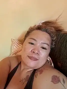 loriepinay46 webcam