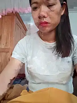 -Maya-a webcam