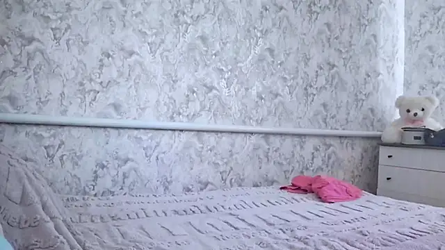 KrissyHiott webcam