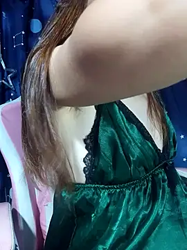__Mai-love19__ webcam