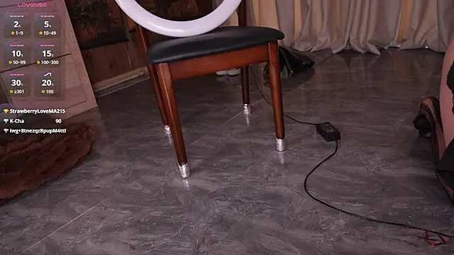 Amelyisthatyou webcam
