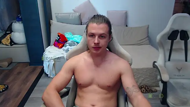 Sunny-Girl1 webcam