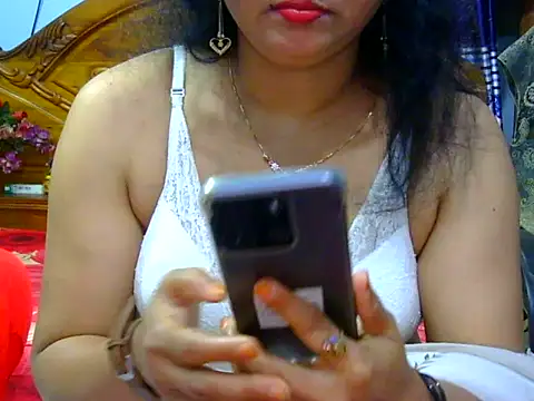 Horny_Doll24 webcam