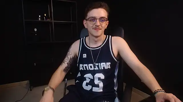FelixStarkk live cam on StripChat