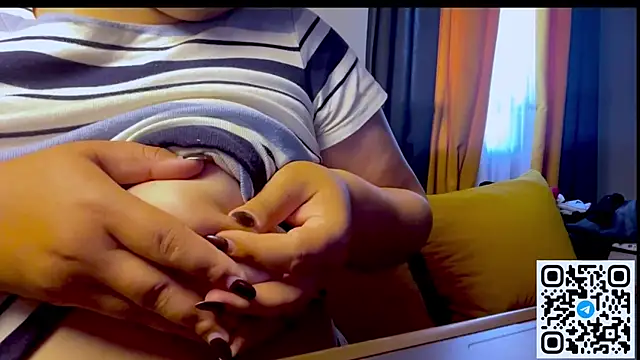Dreamyblushfairy webcam