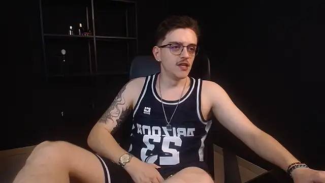 FelixStarkk live cam on StripChat