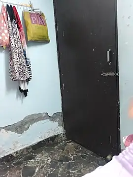 Poojabhabi101 webcam
