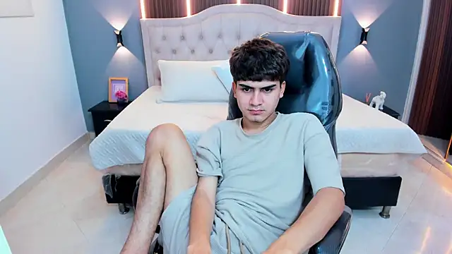 Tommy18__ webcam