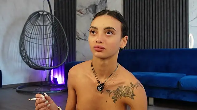 RachelRavee live cam on StripChat