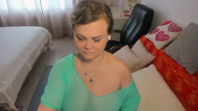MildMature webcam