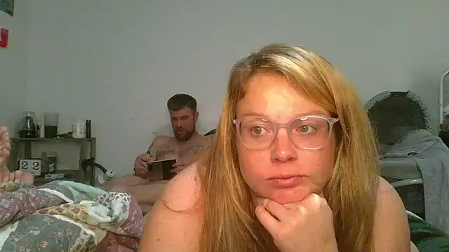 AttentionSluts webcam