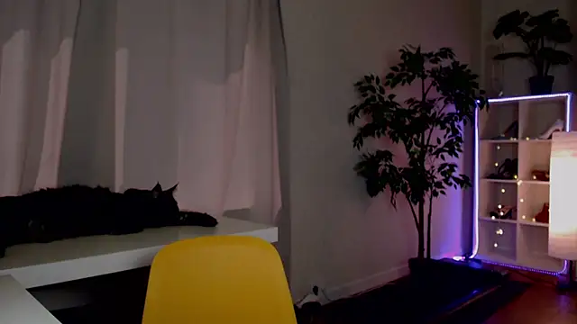 queensy_sins - Queensy_Sins's free webcam - UK Sex Cams