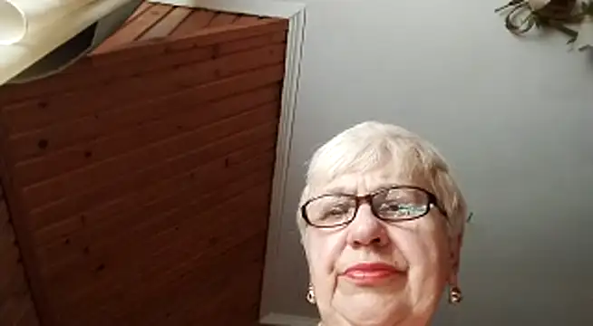SweetCherry27 webcam
