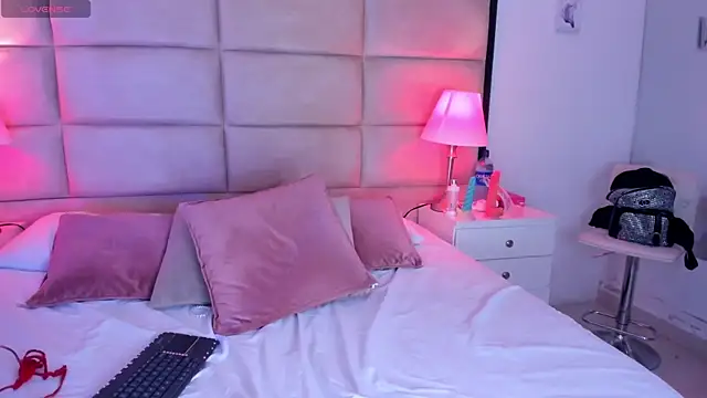 Adara_Muller webcam