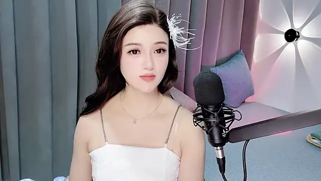 Momo-Wow webcam