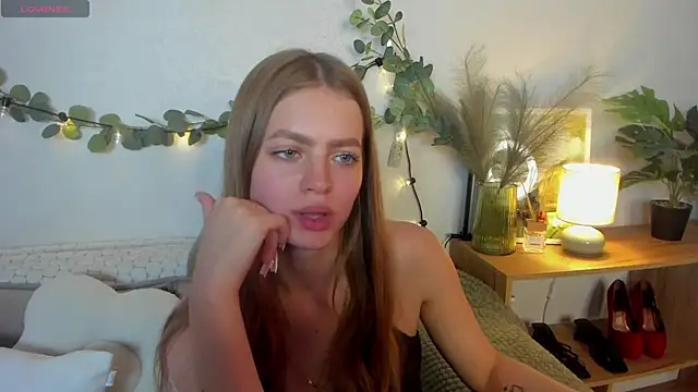 EmillyStarr webcam