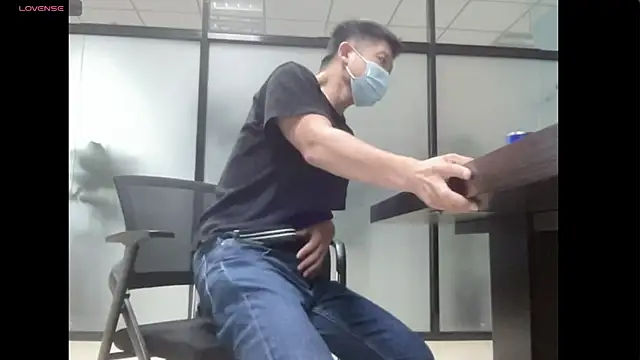 Qumora4 - Male webcam sex chat