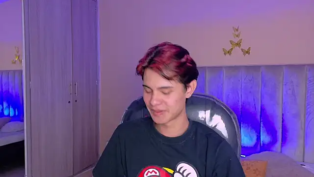 Derek_Sinn webcam