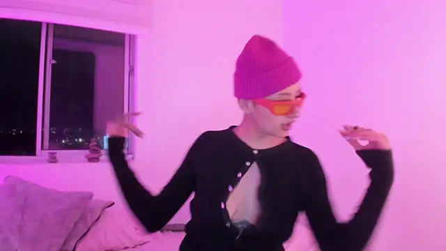 vandalovee_ webcam