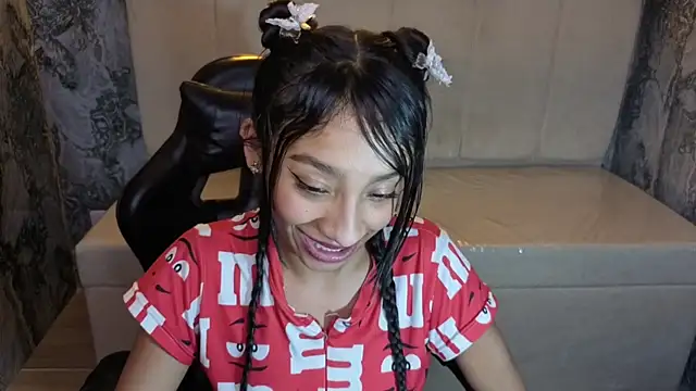 Adarasuri_v webcam