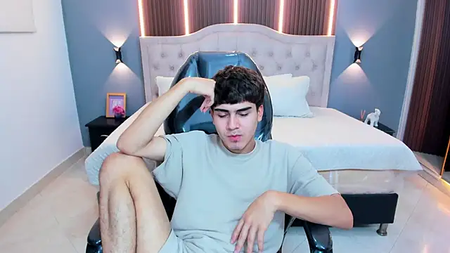 Tommy18__ webcam