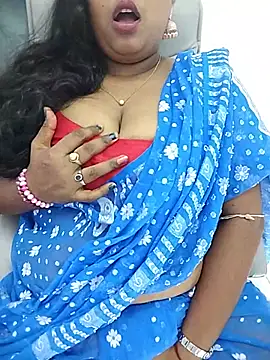 Cutee_Amrita webcam