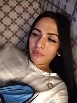 Yourbabyshane webcam