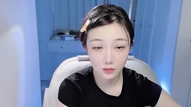 Ccc7- live cam on StripChat