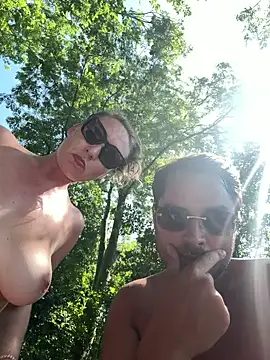 hottogetherNL 🤘 free naked chat