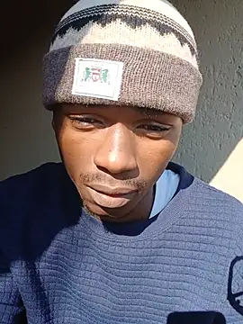 Boyzn_unfiltered webcam